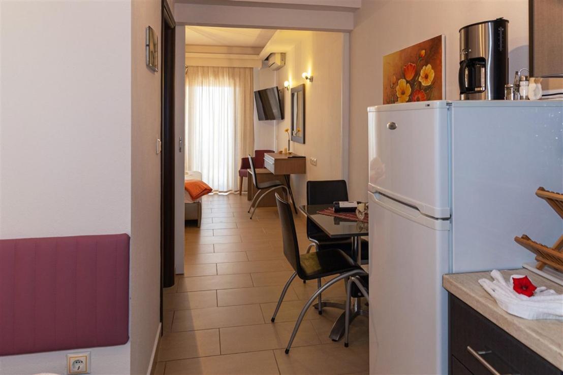 Studio Nikiti Beach Zewnętrze zdjęcie