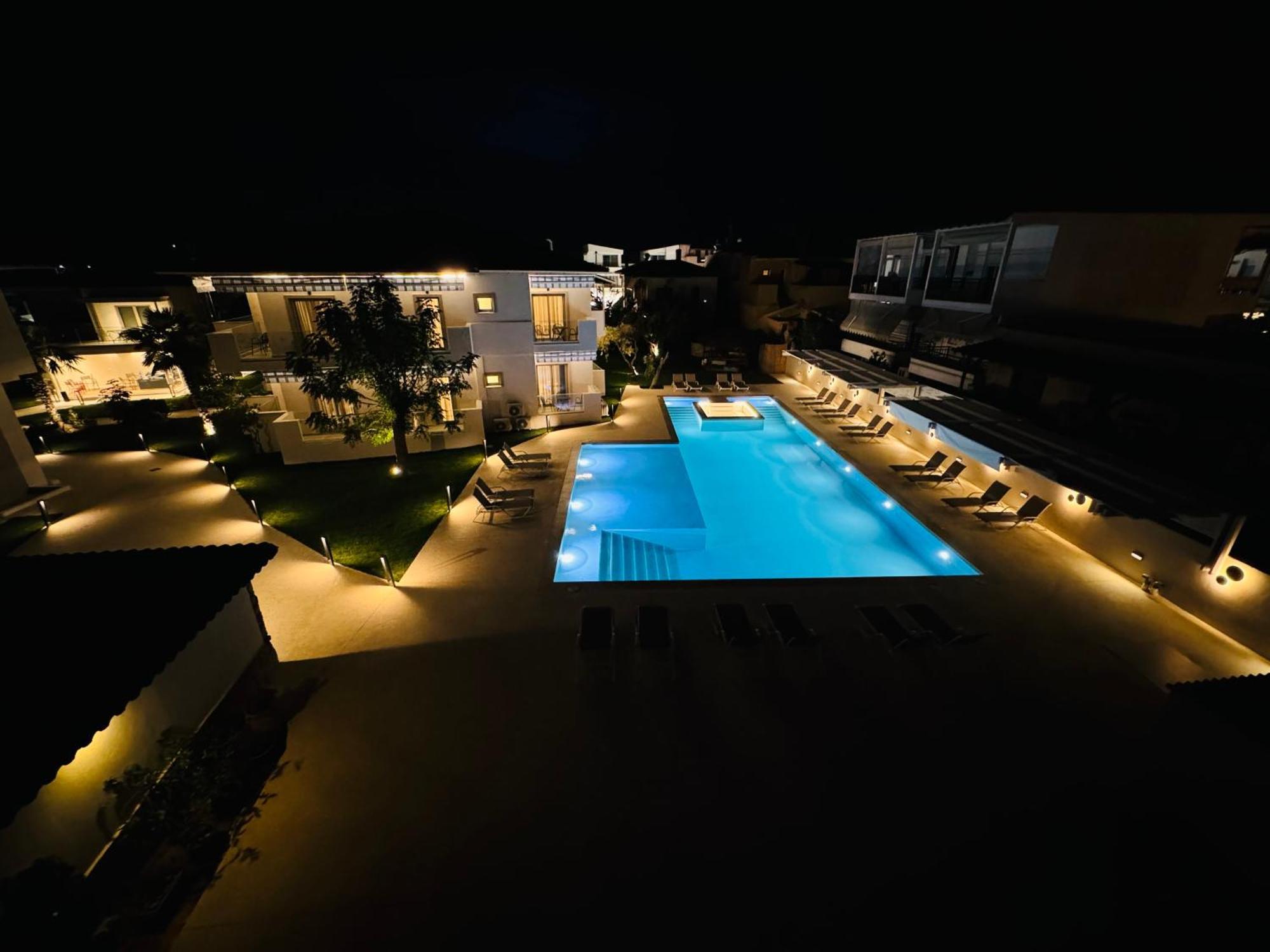 Studio Nikiti Beach Zewnętrze zdjęcie