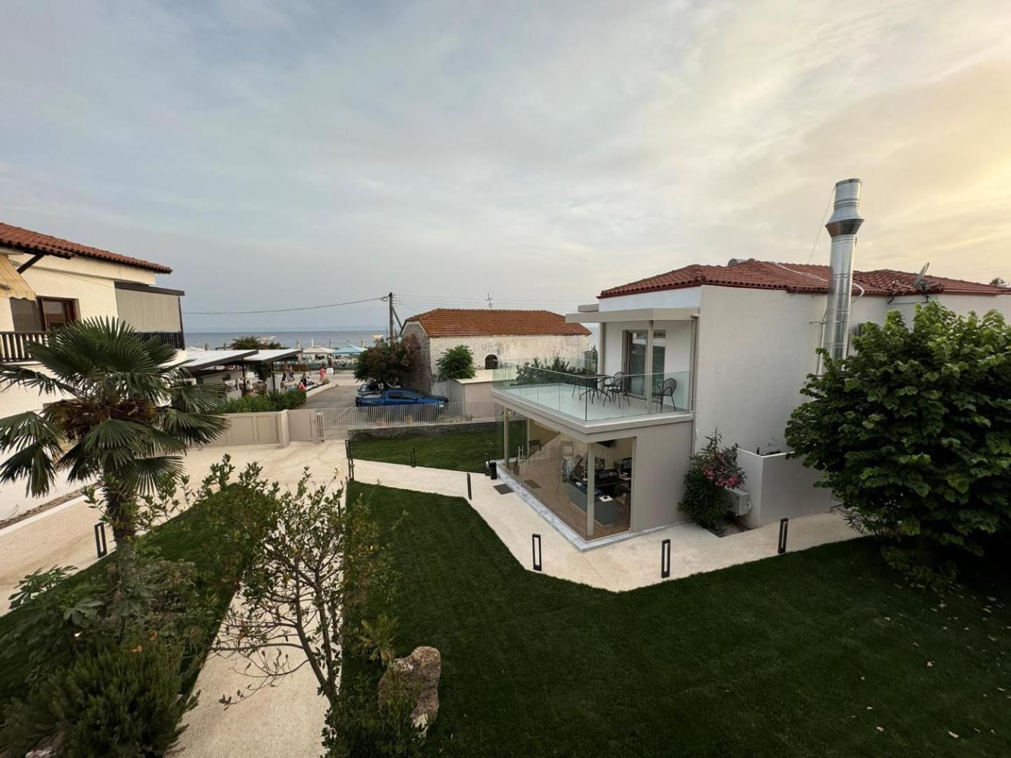Studio Nikiti Beach Zewnętrze zdjęcie
